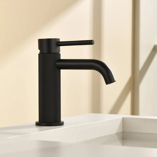 Deck-Mounted Single Handle Lavatory Faucet One Hole Faucet Bathroom with Pop Up Drain In Matte Black, Chrome, Brushed Nickel, Brushed Gold deck-mounted-single-handle-lavatory-faucet-one-hole-faucet-bathroom-with-pop-up-drain-in-matte-black-chrome-brushed-nickel-brushed-gold 
