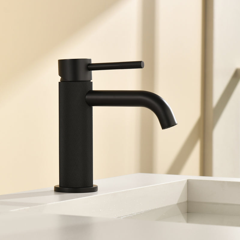 Deck-Mounted Single Handle Lavatory Faucet One Hole Faucet Bathroom with Pop Up Drain In Matte Black, Chrome, Brushed Nickel, Brushed Gold